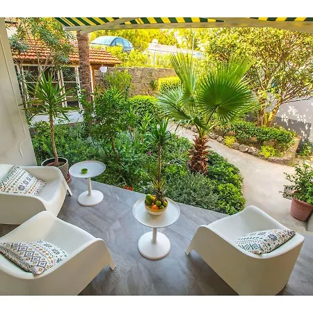 Apartamento Garden Residence - Modern, Spacious, Nice View Podstrana